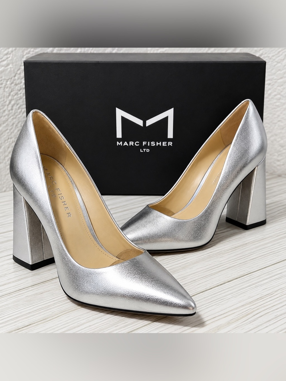 Marc Fisher women’s Yalina Silver Metallic Pointed Toe Block Heel Pumps Size 5